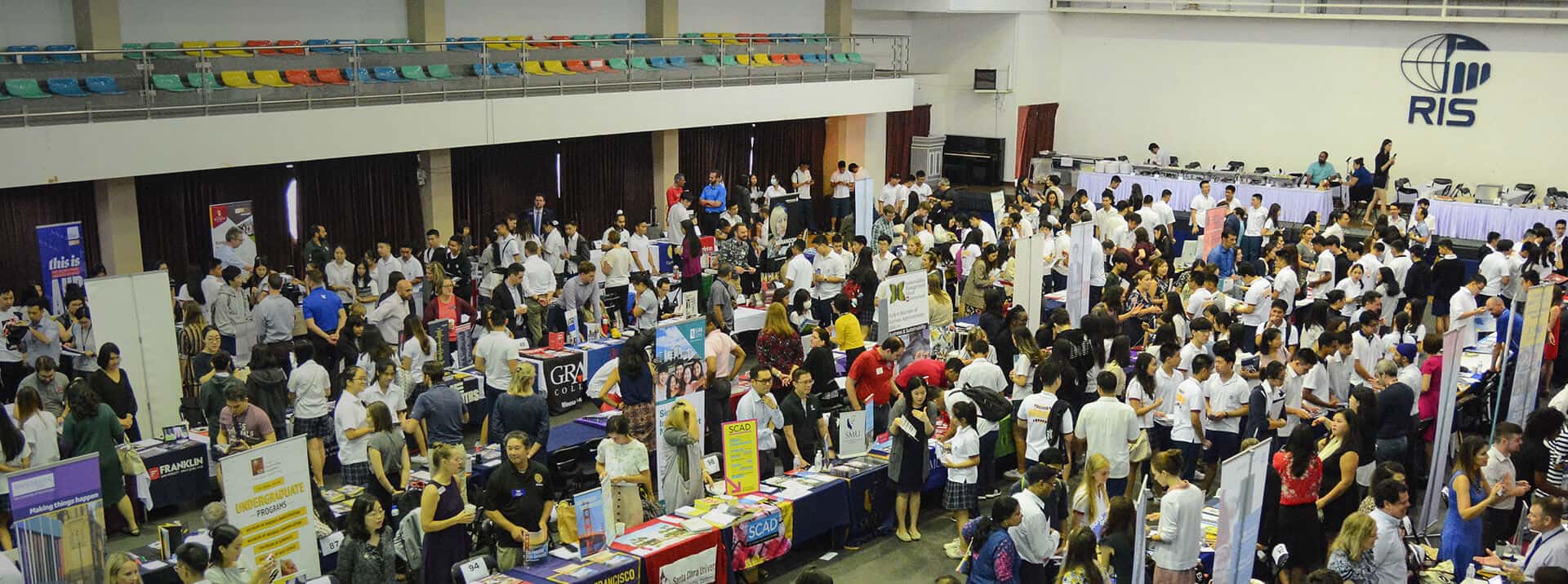 How to Navigate the College application Process